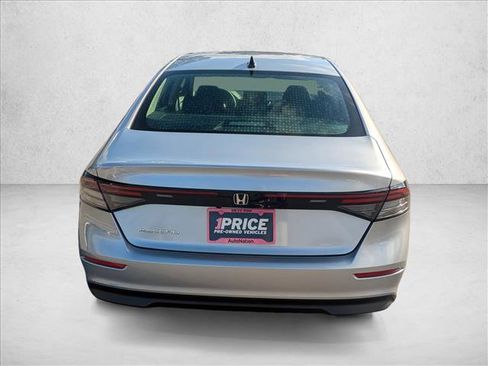 Used 2025 Honda Accord SE image 6