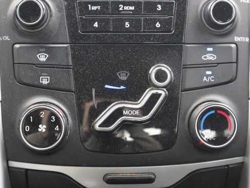 Used 2013 Hyundai Sonata SE FWD image 22