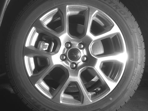 Used 2025 Jeep Compass Limited AWD/4WD image 12