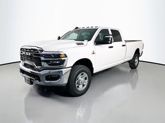 New 2026 RAM 2500 Tradesman AWD/4WD video 3