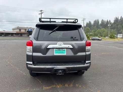 Used 2010 Toyota 4Runner SR5 AWD/4WD image 5