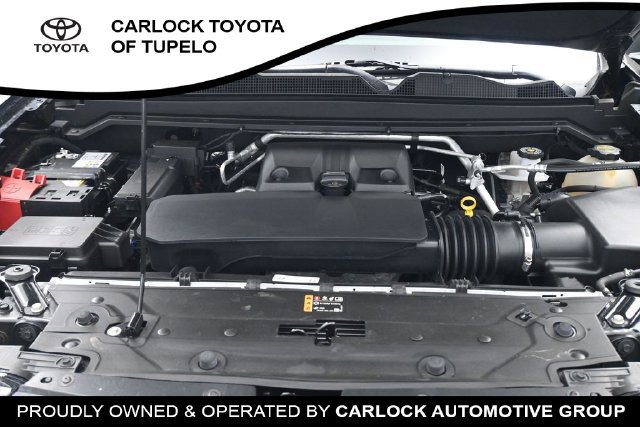 Used 2025 Chevrolet Colorado Trail Boss w/ Midnight Edition AWD/4WD image 39