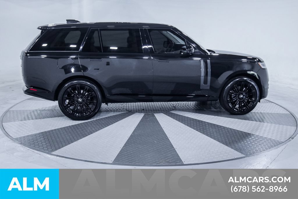 Used 2023 Land Rover Range Rover Long Wheelbase SE AWD/4WD image 11