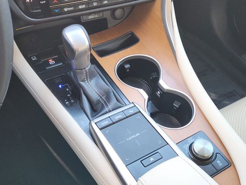 Used 2022 Lexus RX 350 FWD w/ Premium Package image 25