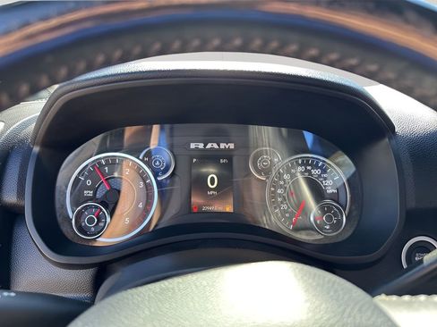 Used 2024 RAM 2500 Big Horn image 33