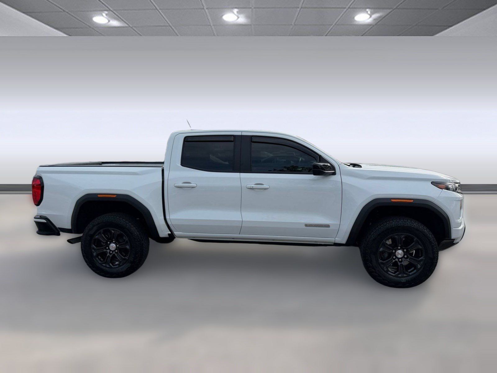 Used 2024 GMC Canyon Elevation w/ Convenience Package RWD image 8