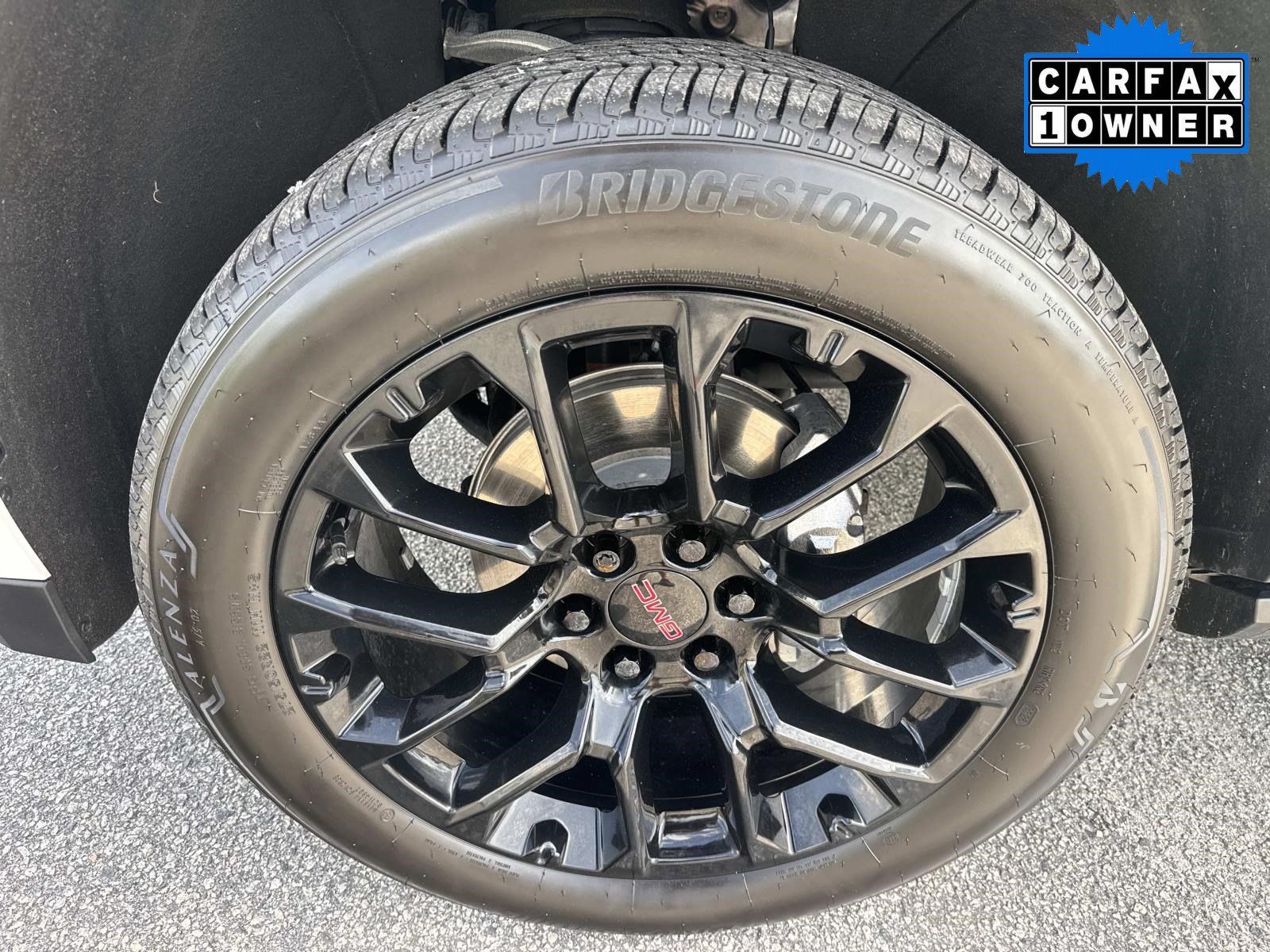 Used 2024 GMC Yukon Denali w/ Advanced Technology Package RWD image 11