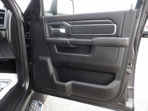 Used 2026 RAM 2500 Big Horn AWD/4WD image 40