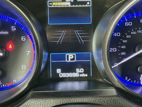 Used 2016 Subaru Outback 2.5i Limited AWD/4WD image 19