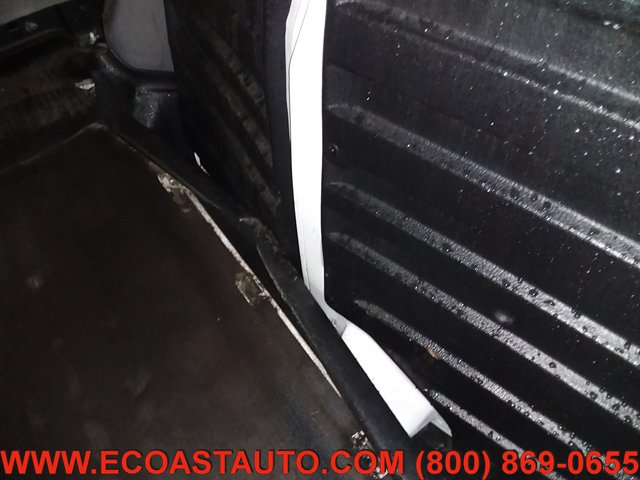 Used 2017 Chevrolet Express 2500 RWD image 24