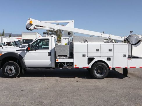 Used 2012 Ford F550 2WD Regular Cab Super Duty w/ PWR Equipment Group image 5