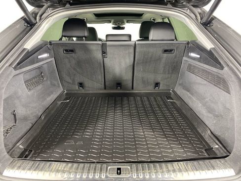 Used 2019 Audi Q8 Premium Plus w/ Premium Plus image 29