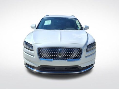 Used 2022 Lincoln Nautilus FWD w/ Premium Package image 2