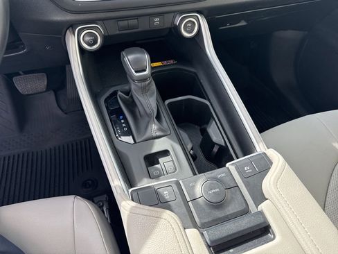 Used 2024 Toyota Grand Highlander XLE image 28