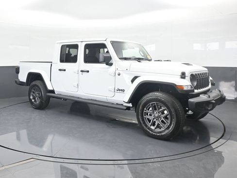 New 2026 Jeep Gladiator Sport image 8