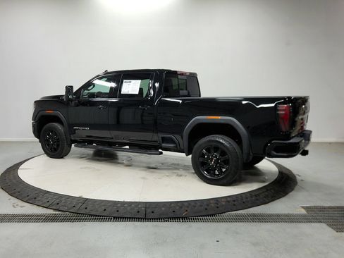 Used 2024 GMC Sierra 2500 AT4 w/ Max Trailering Package AWD/4WD image 6