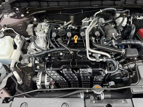 Used 2024 Nissan Altima 2.5 SV FWD image 32