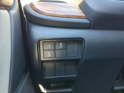 Used 2017 Honda CR-V EX image 26