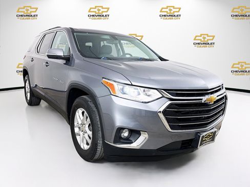 Used 2019 Chevrolet Traverse LT FWD image 1