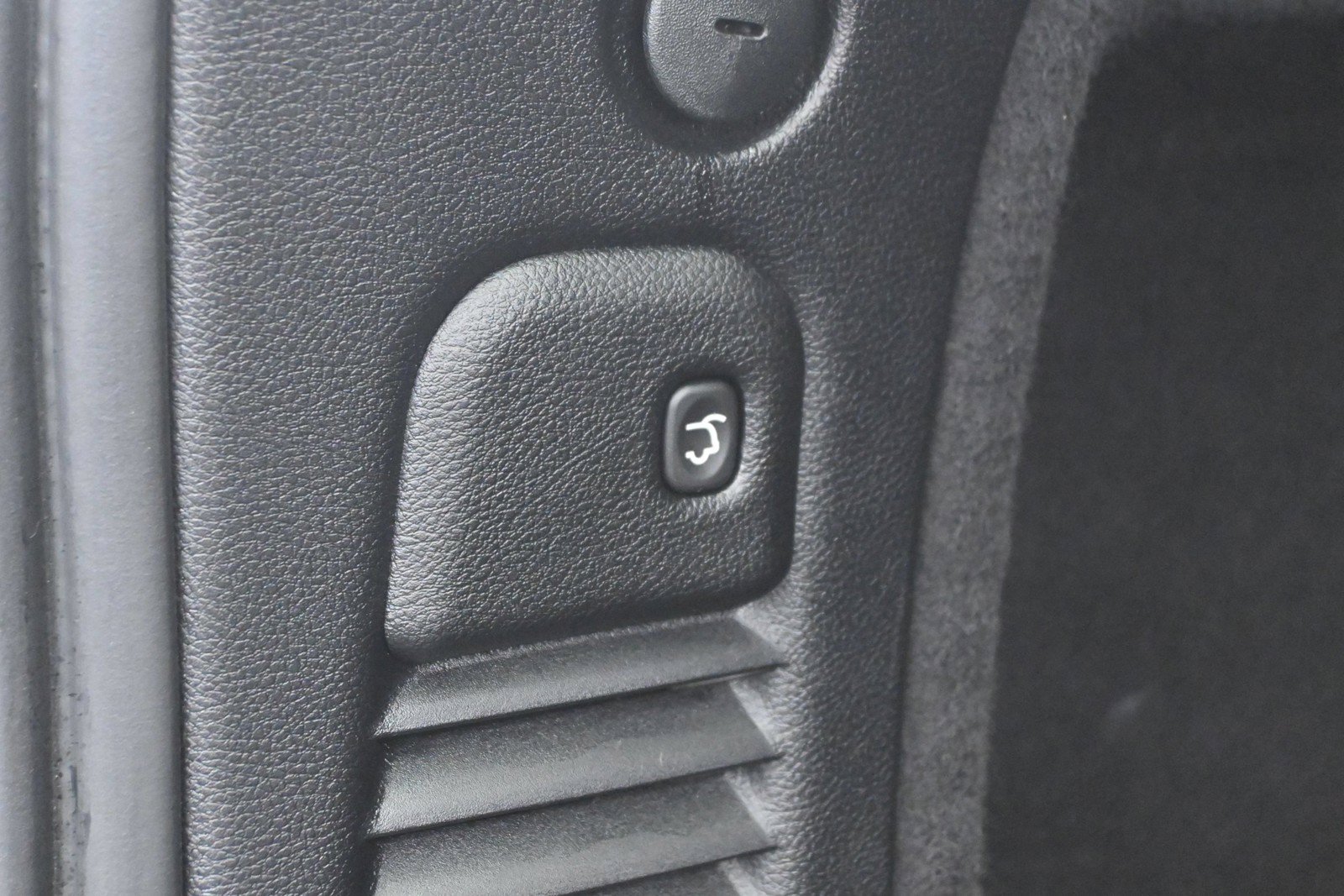 Used 2025 Dodge Durango R/T AWD/4WD image 15