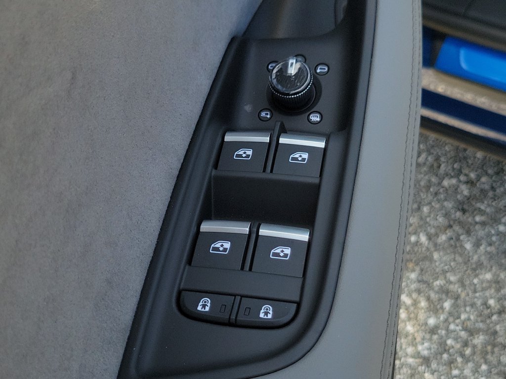 New 2026 Audi SQ8 Premium Plus AWD/4WD image 20