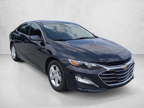 Used 2023 Chevrolet Malibu LT FWD image 3