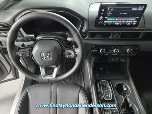 Certified 2025 Honda Pilot EX-L image 18