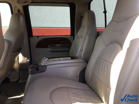 Used 2000 Ford F350 Lariat image 29