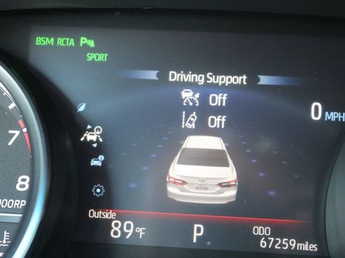 Used 2018 Toyota Camry XLE FWD image 24