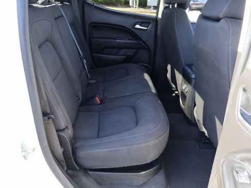 Used 2021 Chevrolet Colorado LT image 18