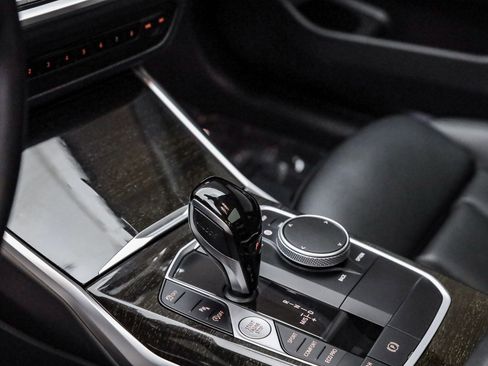 Certified 2022 BMW 330i Sedan w/ Convenience Package image 24