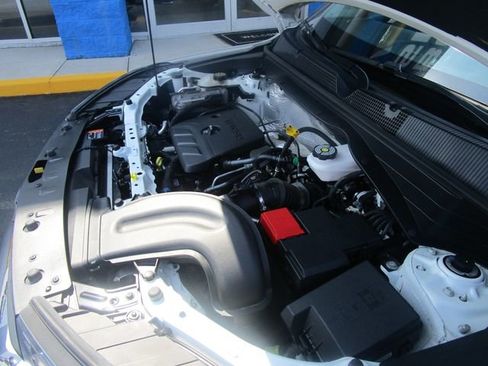 Used 2023 Chevrolet TrailBlazer LT w/ Convenience Package image 9