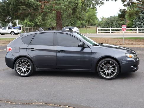Used 2011 Subaru Impreza 2.5i AWD/4WD image 3