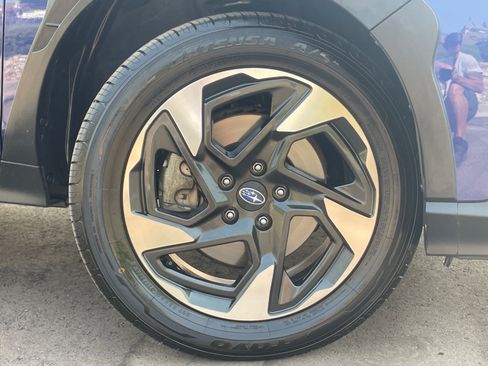 Used 2024 Subaru Crosstrek 2.5i Limited AWD/4WD image 8