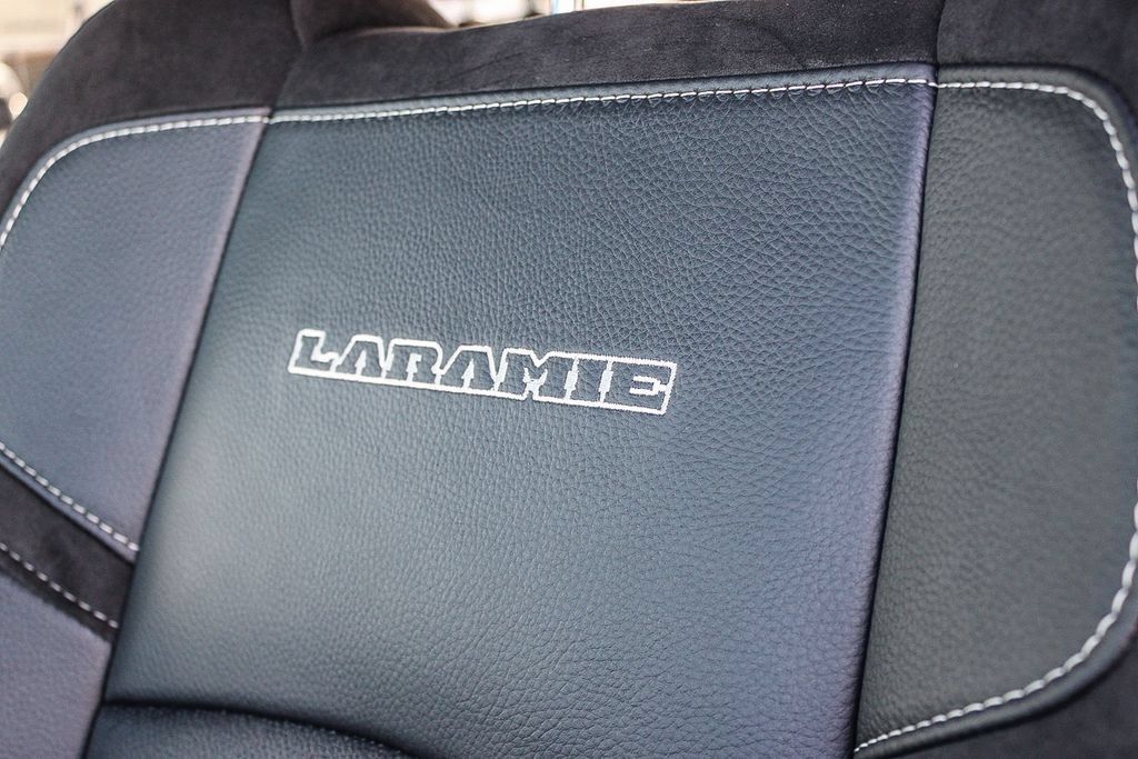New 2026 RAM 3500 Laramie AWD/4WD image 21