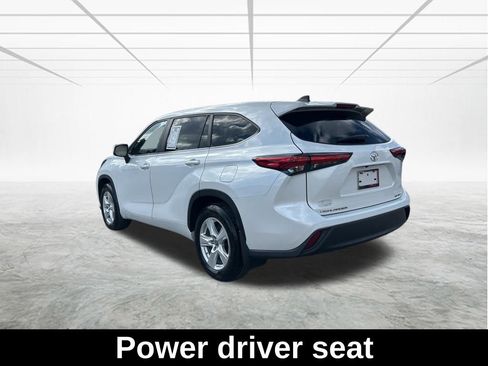 Used 2023 Toyota Highlander L image 7