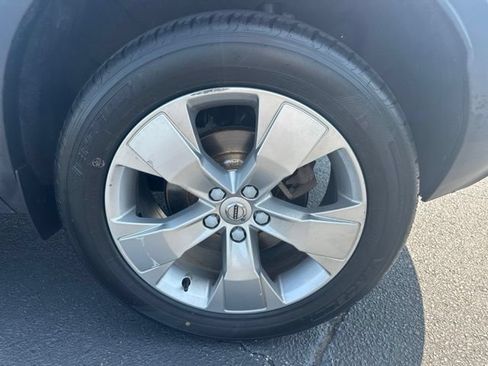 Used 2022 Volvo XC40 T4 Momentum FWD image 38