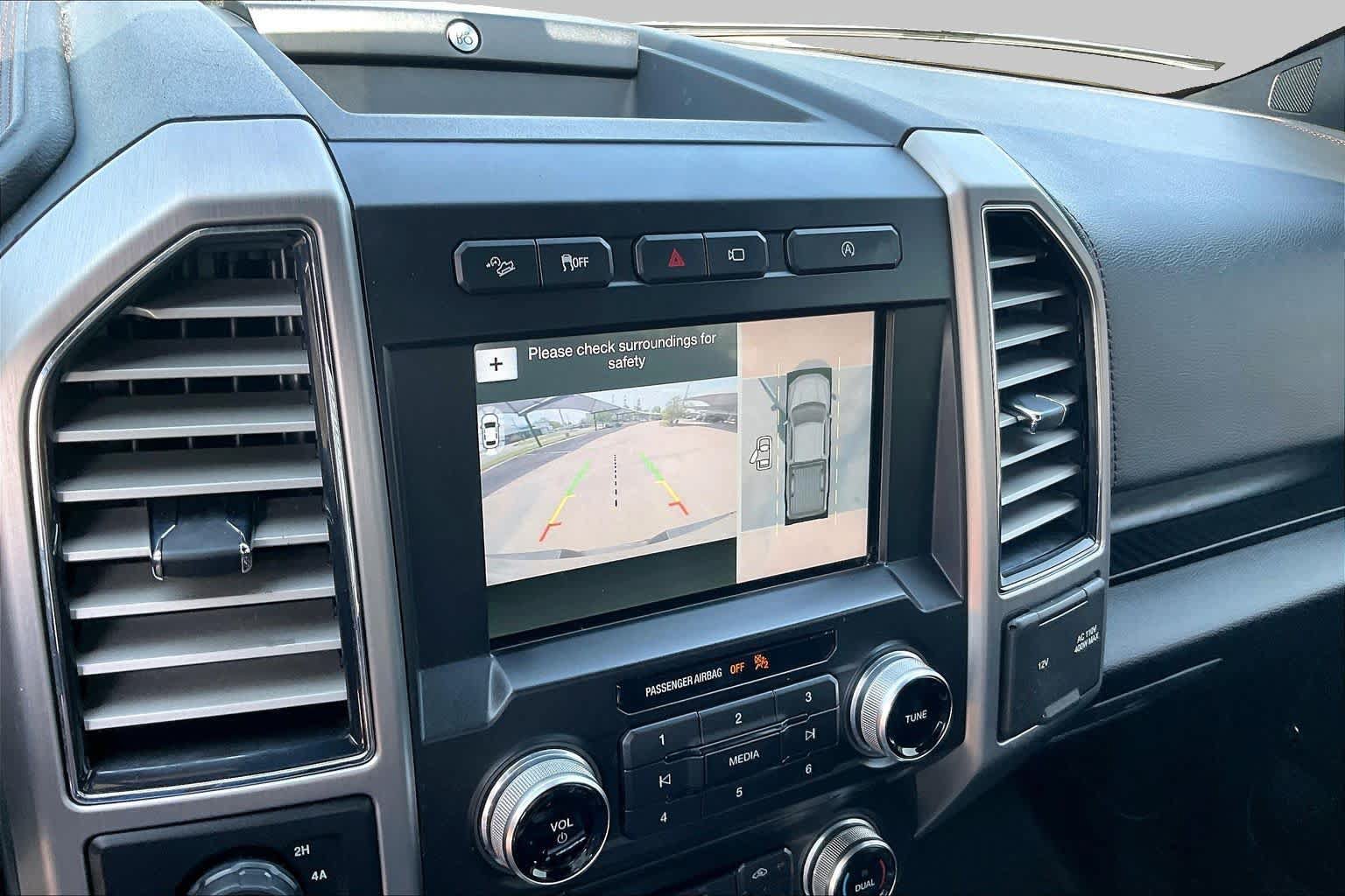 Used 2018 Ford F150 Platinum w/ Equipment Group 701A Luxury AWD/4WD image 26