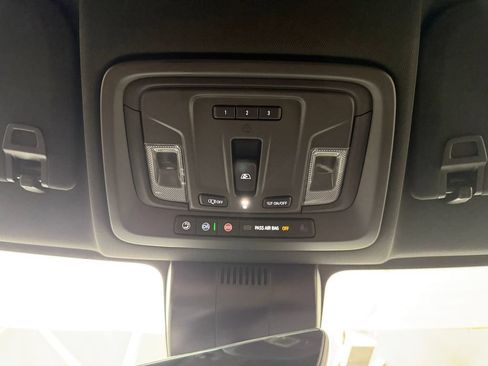 Used 2024 Chevrolet Silverado 3500 High Country w/ Technology Package AWD/4WD image 15