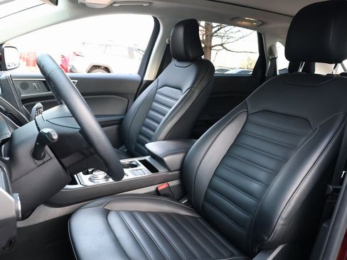 Used 2022 Ford Edge SEL w/ Convenience Package image 27