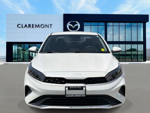Used 2023 Kia Forte LXS FWD image 2