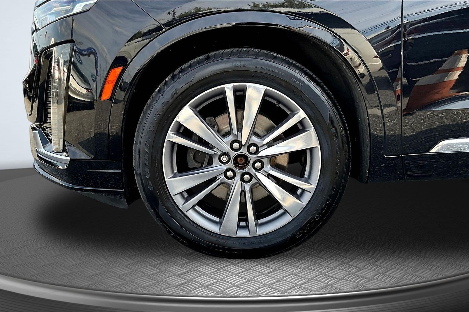 Used 2020 Cadillac XT6 Premium Luxury AWD/4WD image 30