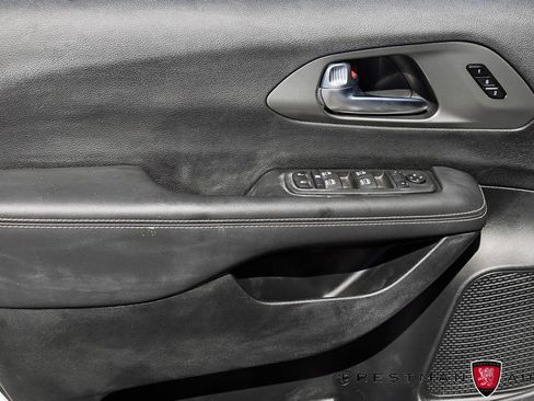 Used 2025 Chrysler Pacifica Select FWD image 21