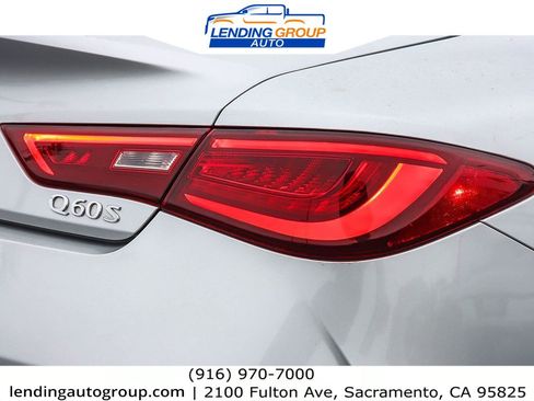 Used 2018 INFINITI Q60 3.0t Sport w/ Sensory Package 3.0T Sport image 8