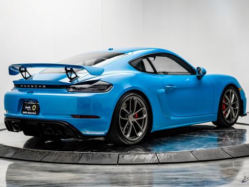 Used 2020 Porsche 718 Cayman GT4 RWD image 16