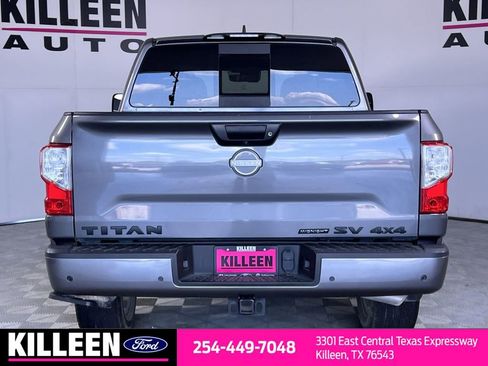Used 2023 Nissan Titan SV w/ SV Convenience Package image 7