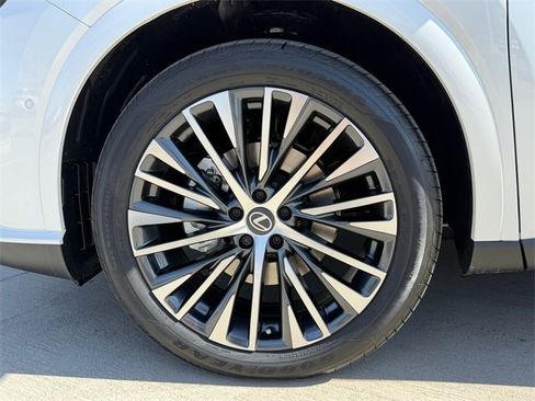 New 2026 Lexus RX 350 image 10