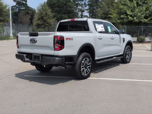 New 2026 Ford Ranger Lariat w/ FX4 Off-Road Package AWD/4WD image 4
