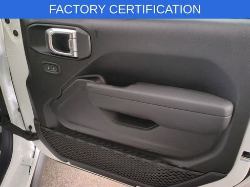 Certified 2025 Jeep Gladiator Nighthawk image 22