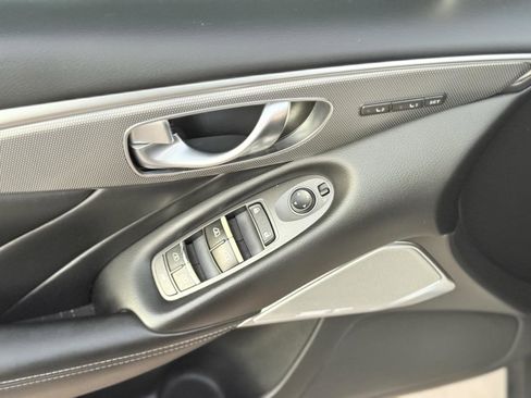 Used 2017 INFINITI Q50 3.0t Premium w/ 3.0T Premium Plus Package image 17